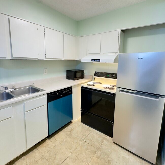 Photo - 6519 W Newberry Rd Apartment