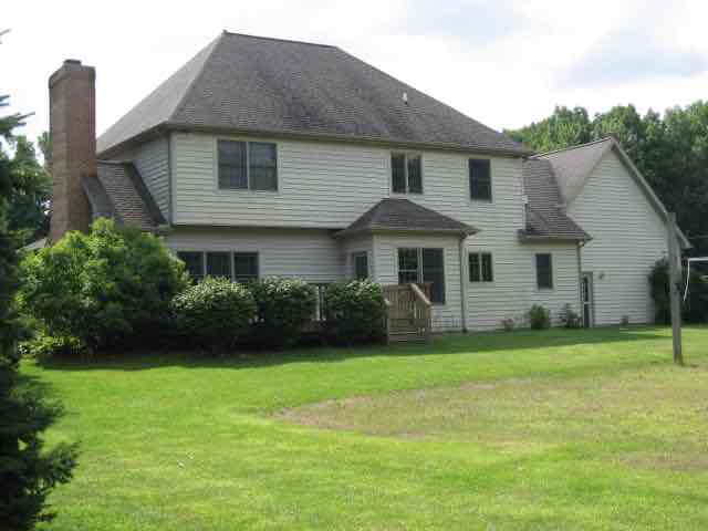 Building Photo - 1895 Highbank Dr