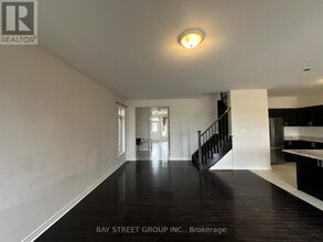 Building Photo - 47 Colonel Lyall St