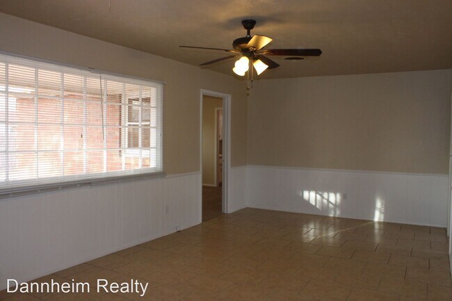 Foto del edificio - 3 br, 2 bath House - 1311 46th Place