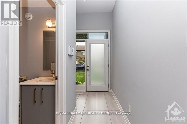 Building Photo - 502 Featherfoil Way