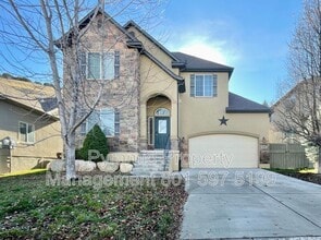 Building Photo - 2896 E Lookout Dr