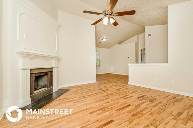 Foto del edificio - 3865 Cress Way Dr