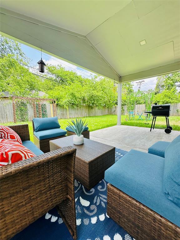 Foto principal - 12218 Hillcroft St