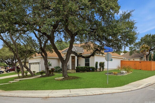 Foto del edificio - 8906 Breanna Oaks