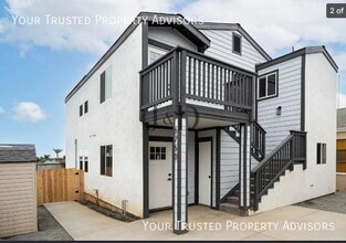 Building Photo - 6750 N Elman St