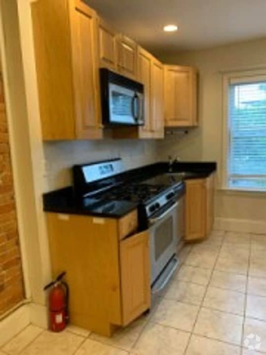 Building Photo - 23 Aspinwall Ave