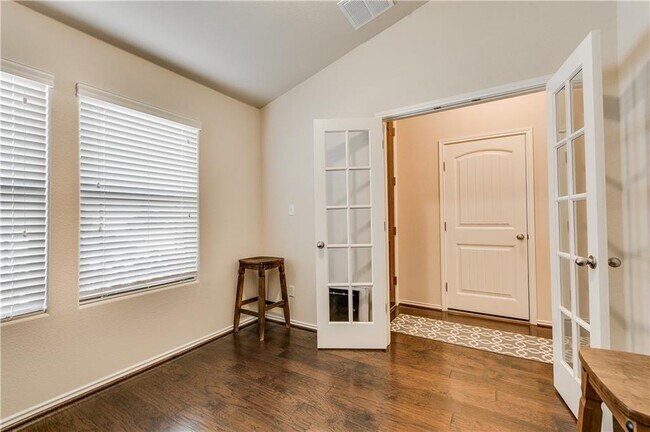 Foto del edificio - 341 Wincliff Dr
