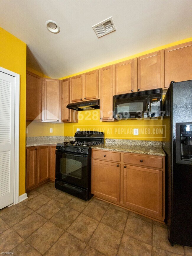 Building Photo - 2 br, 2 bath Condo - 5205 Wyndholme Circle...