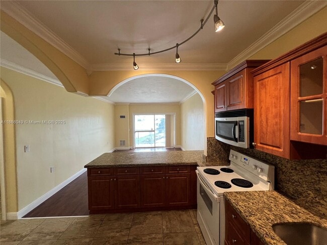 Foto del edificio - 1600 NE 114th St