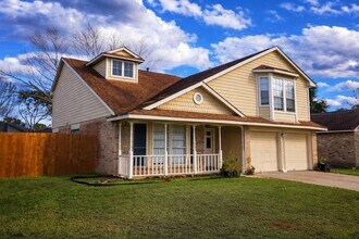 Building Photo - 15334 Oak Terrace Dr