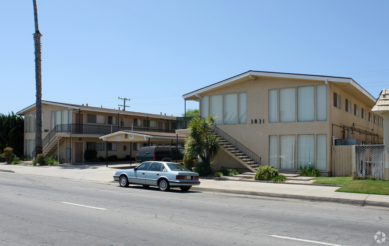 Foto principal - 16 Units (all 2BD/1BA) in Oxnard