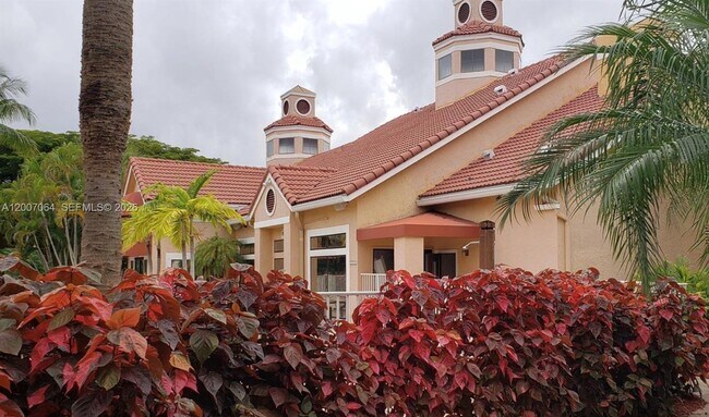Foto del edificio - 10581 SW 155th Ct