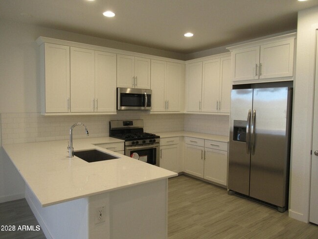 Building Photo - 5834 N 90th Dr