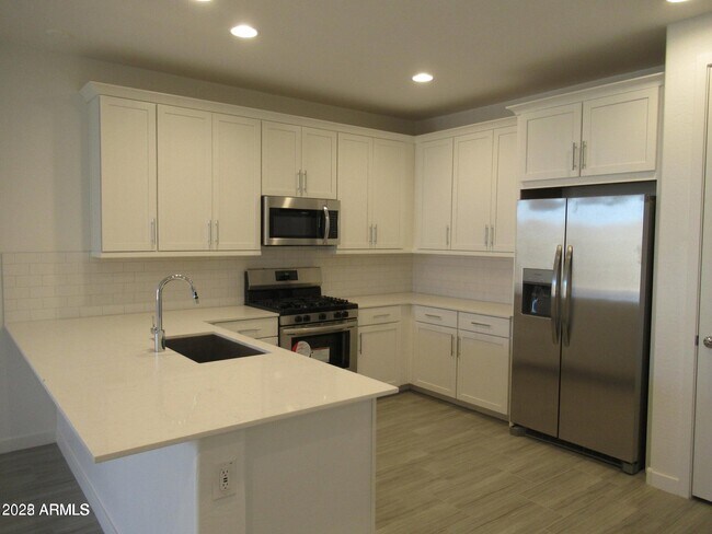 Foto del edificio - 5834 N 90th Dr