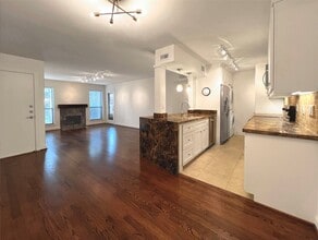 Building Photo - 1601 Shepherd Dr
