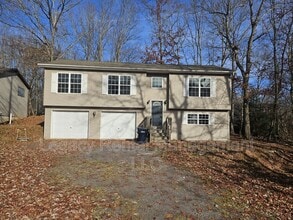 Building Photo - 109 Debbie Dr