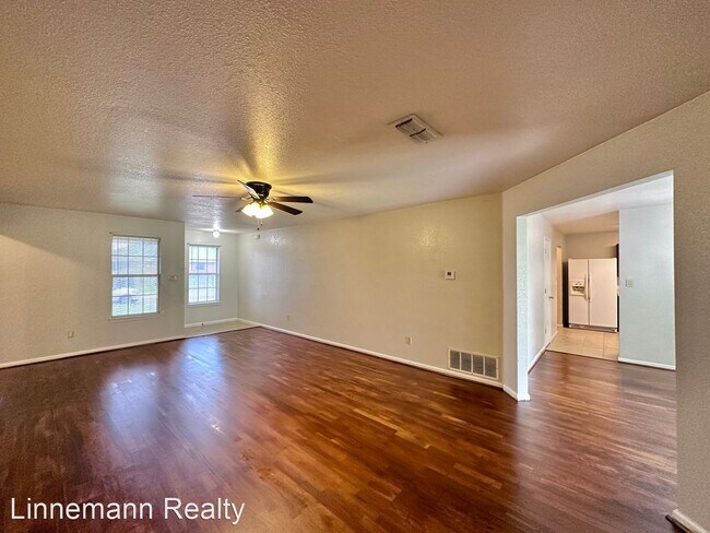 Building Photo - 3 br, 2 bath House - 3004 Gus Drive
