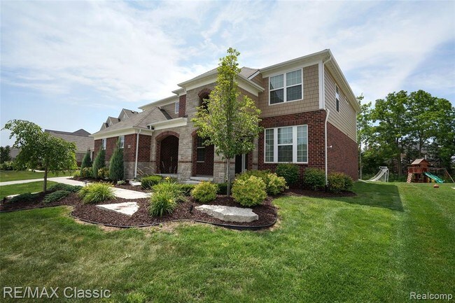 Foto del edificio - 1475 Hickory Ridge Ct S