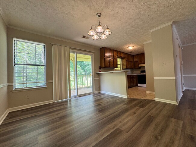 Foto del edificio - 8170 Canyon Forge Dr
