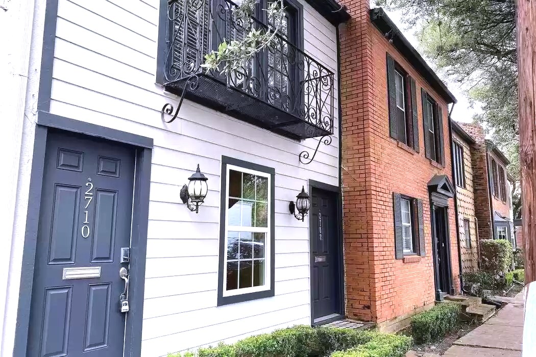 2710 Mason St Unit 2710, Houston, TX 77006 Apartments in Houston, TX