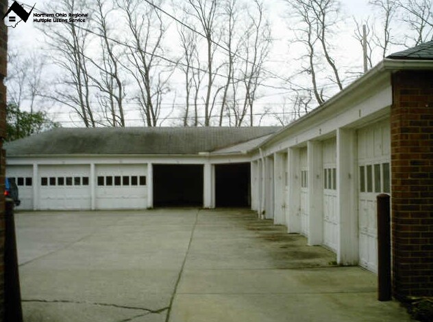 Foto del edificio - 2392 Wooster Rd