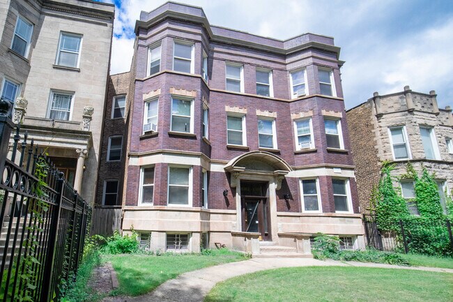 Foto del edificio - 6360 S Greenwood Ave