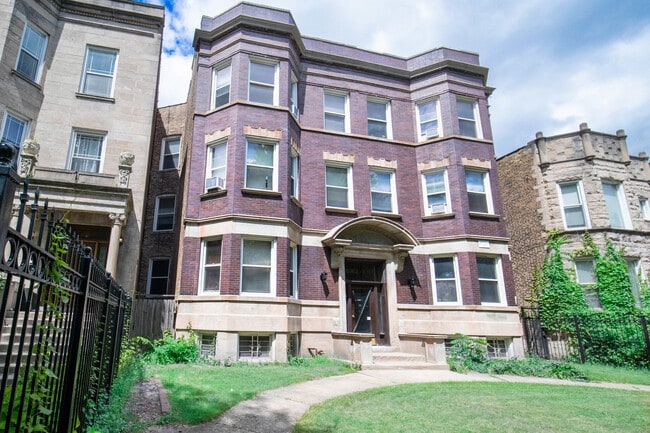 Building Photo - 6362 S Greenwood Ave