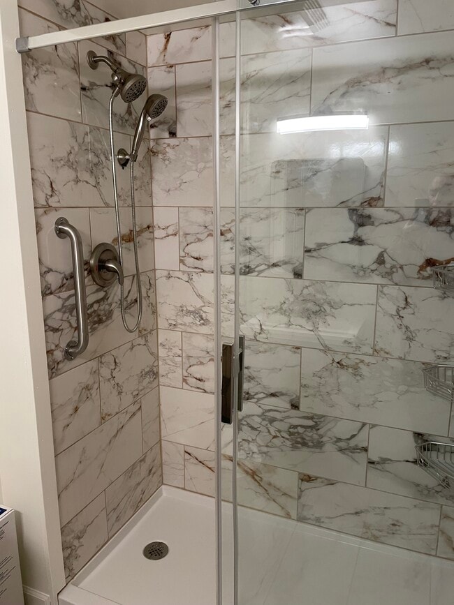 Foto del edificio - 223 Main St