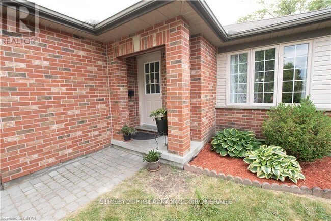 Photo du bâtiment - 59 Pennybrook Crescent