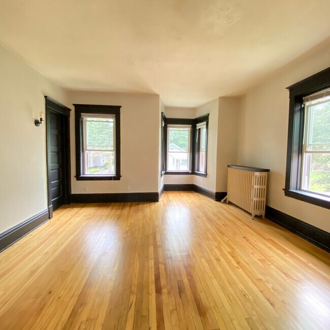 Living Room - 139 Rome Ave