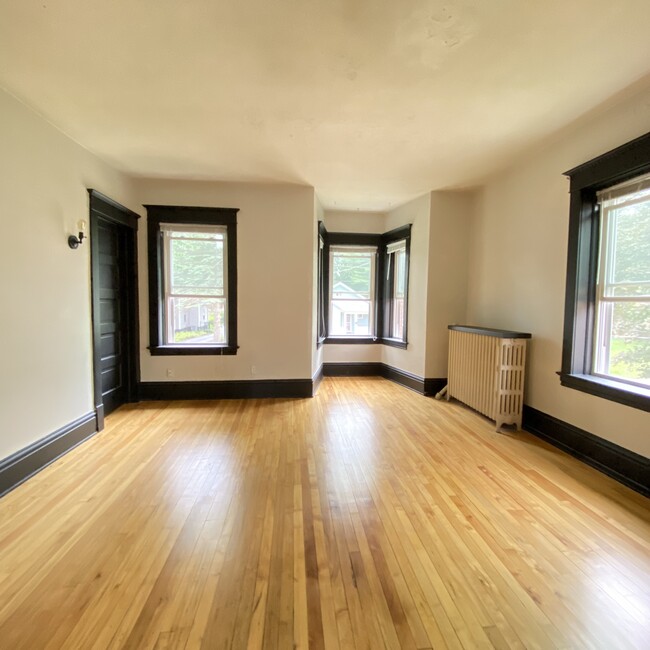 Living Room - 139 Rome Ave