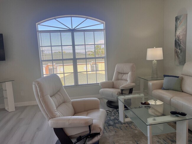 Foto del edificio - Modern 2BD/2BA Condo in Gondola Park