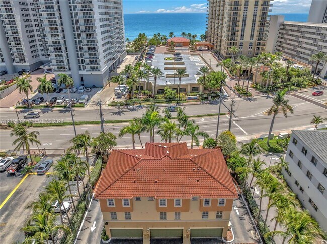 Foto del edificio - 2065 S Ocean Dr