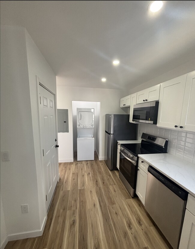 Foto del edificio - 2219 W Oxford St