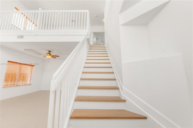 Foto del edificio - 9369 SW 224th Terrace