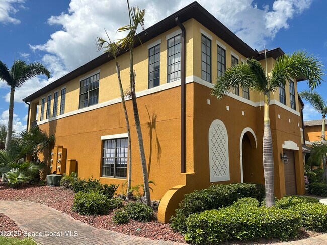 Foto del edificio - 1310 Lara Cir
