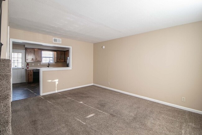 Building Photo - 363 Peabody Dr