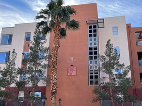 Building Photo - 43 E Agate Ave