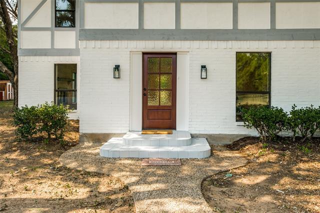 Building Photo - 5049 Golden Cir