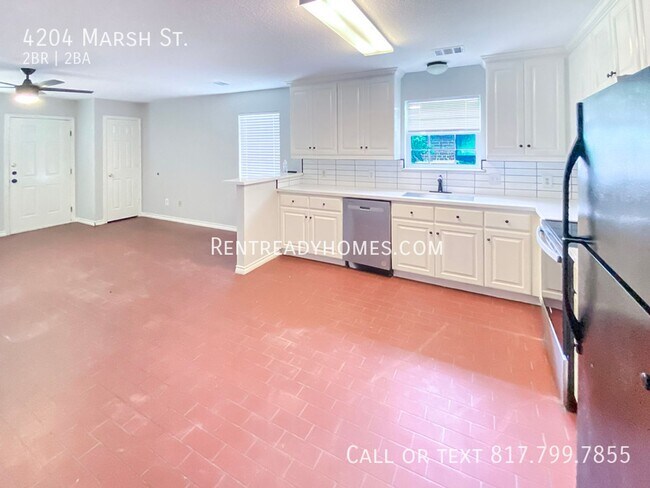 Foto del edificio - 4204 Marsh St