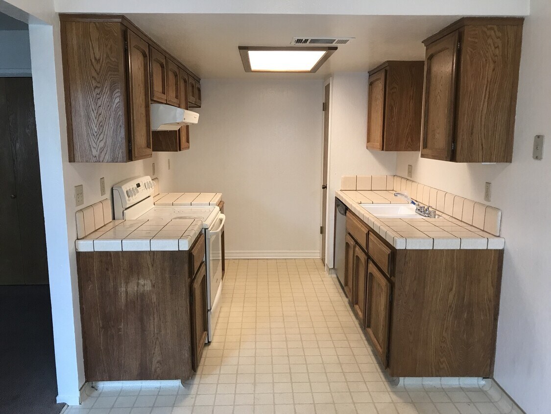 Foto principal - 49400 River Park Rd