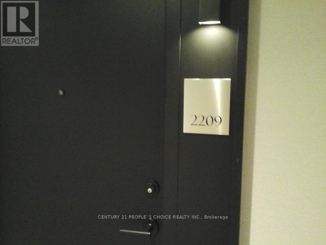 Photo du bâtiment - 125 Redpath Ave