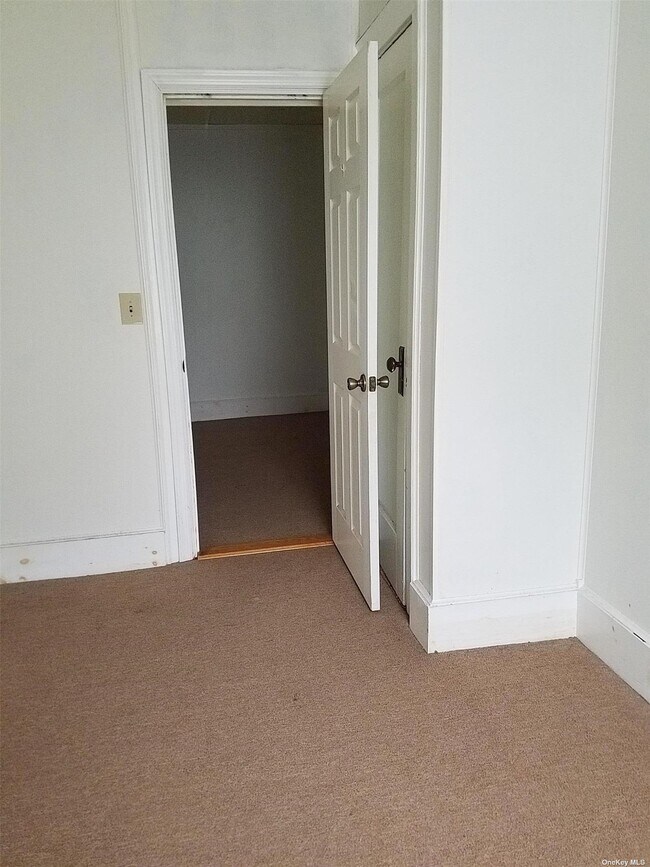 Building Photo - 43-16 58th St