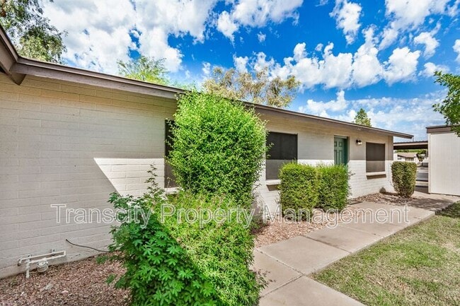 Photo - 832 W Laguna Dr Townhome