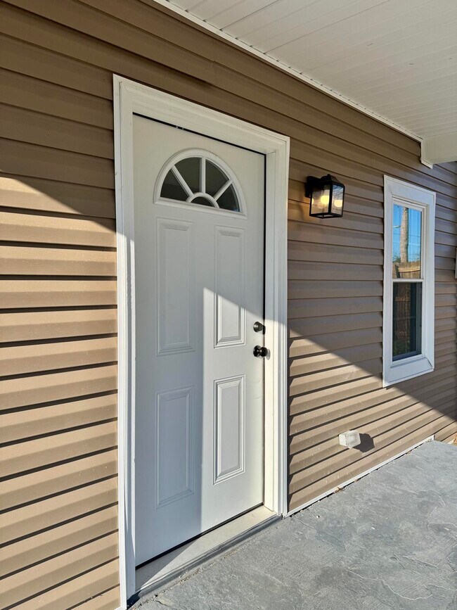 Foto del edificio - 353 Sherman Ave