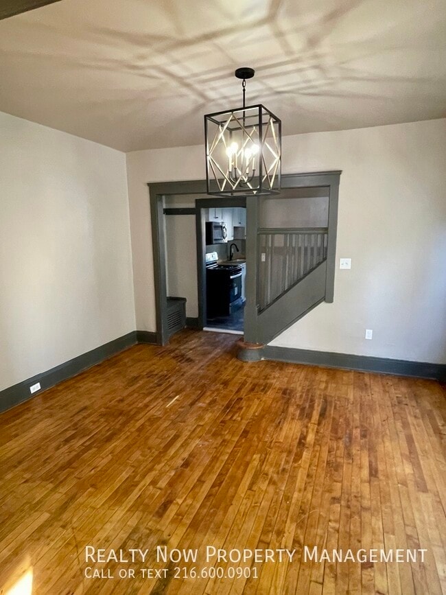 Foto del edificio - 2043 W 101st St