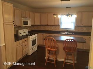 Building Photo - 3 br, 2 bath House - 5601 Woods
