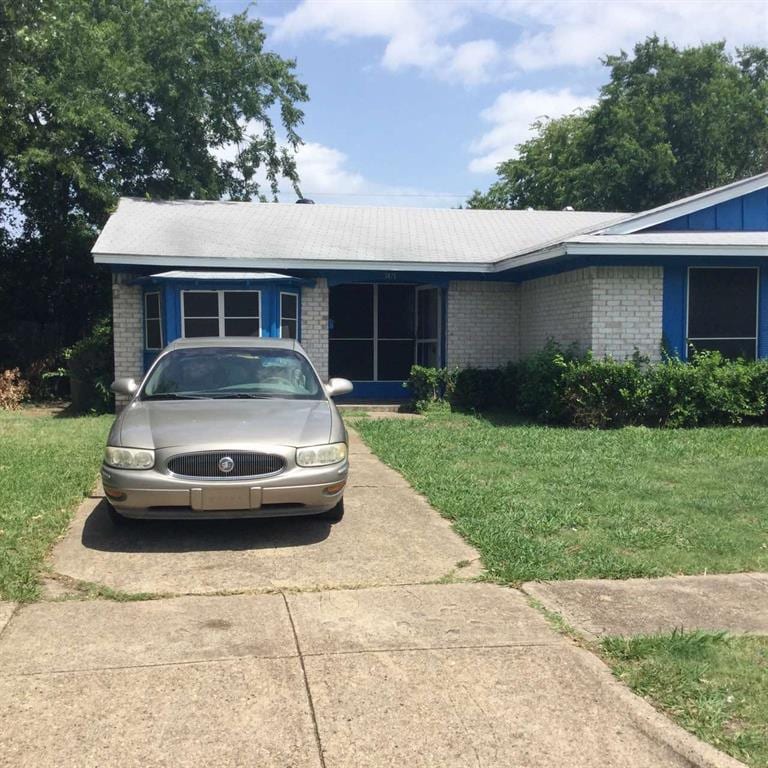 Building Photo - 3471 Pacesetter Dr