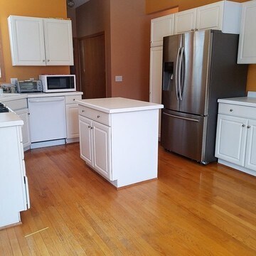Foto del edificio - 18129 W 82nd St